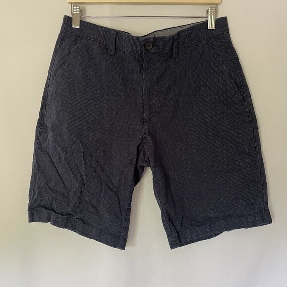 Banana Republic Other - Banana Republic blue striped men's size 32 emerson‎ short cotton summer pants